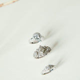 Anillo Solitario de diamante con Halo